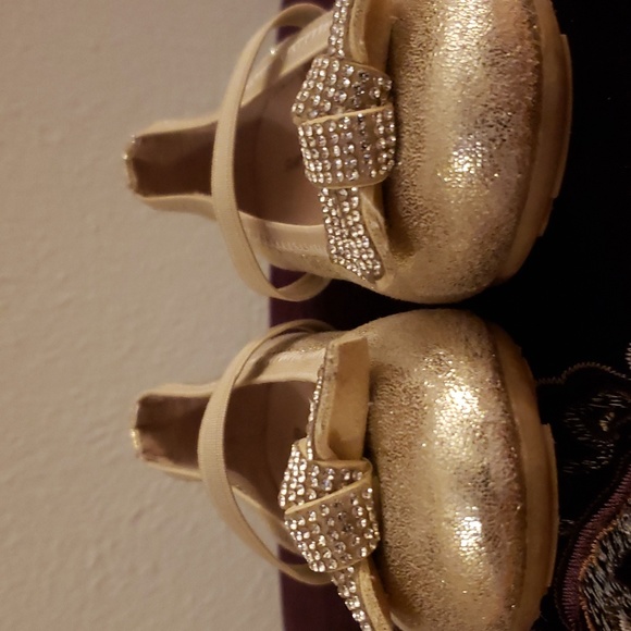 EUC Stuart Weitzman Kids' Fannie Glitz Strap Mary Janes (Toddler/Little 6)-$25-2 - Picture 3 of 5